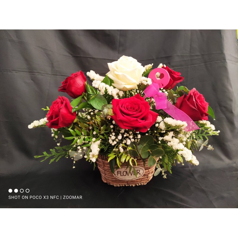 cesta de rosas para el día de la madre, envíos a toda España.