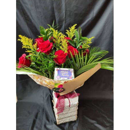 ramo de rosas rojas, en la aljorra.