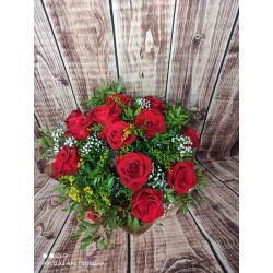 ramo de rosas rojas, especial para enamorados, en la aljorra.